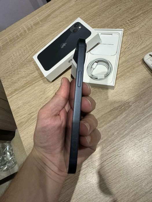 IPhone 13 с гаранция