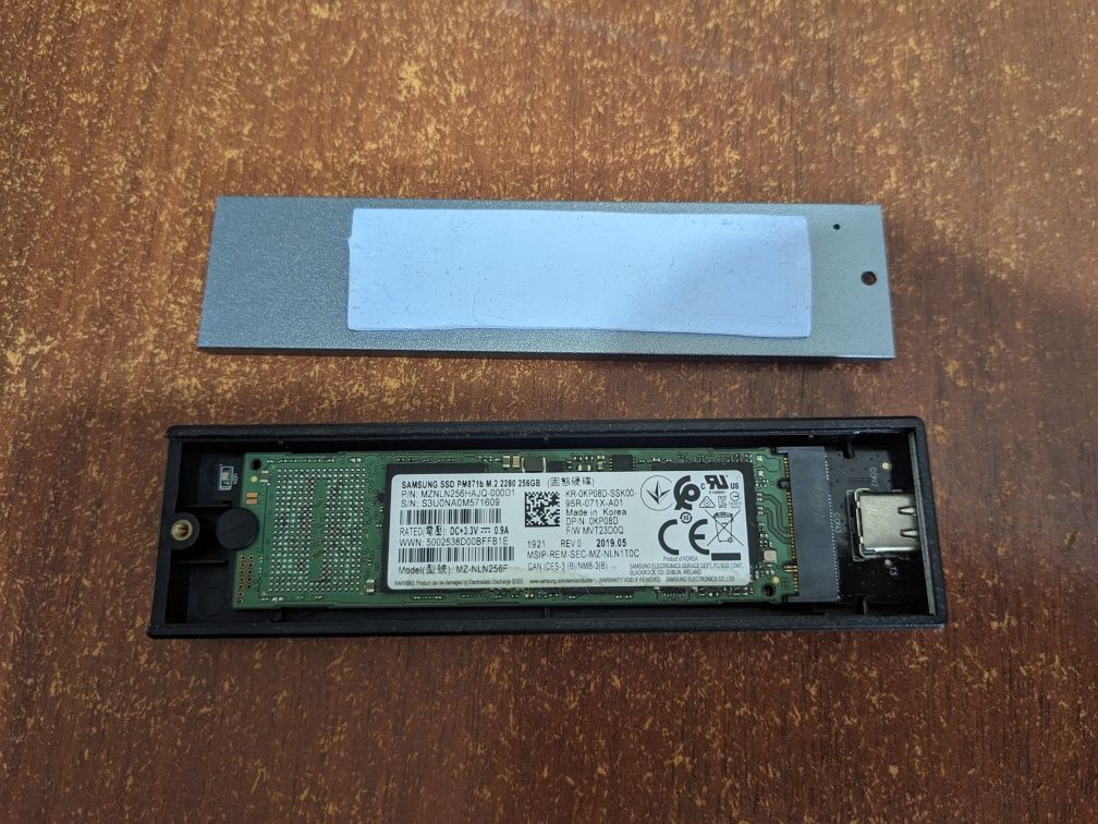 Переносной SSD диск 256gb