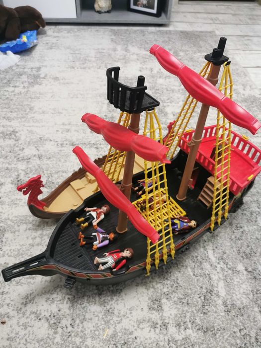 Barci playmobil si figurine
