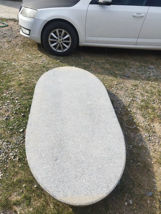 Мраморный стол обеденный