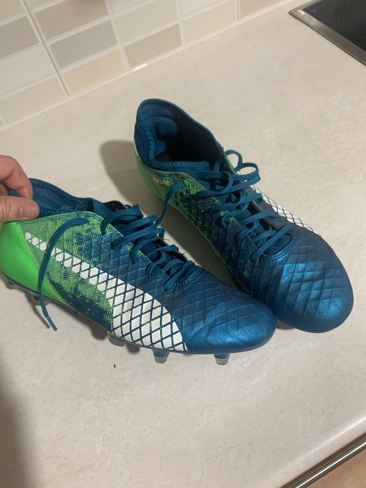 Футболни обувки / калеври Puma 45 номер