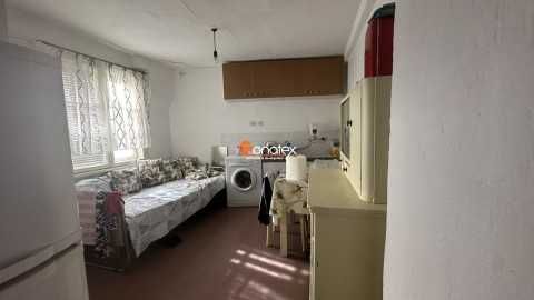 Продава двуетажна къща с РЗП 140 кв.м, с двор 400 кв.м в град Калофер