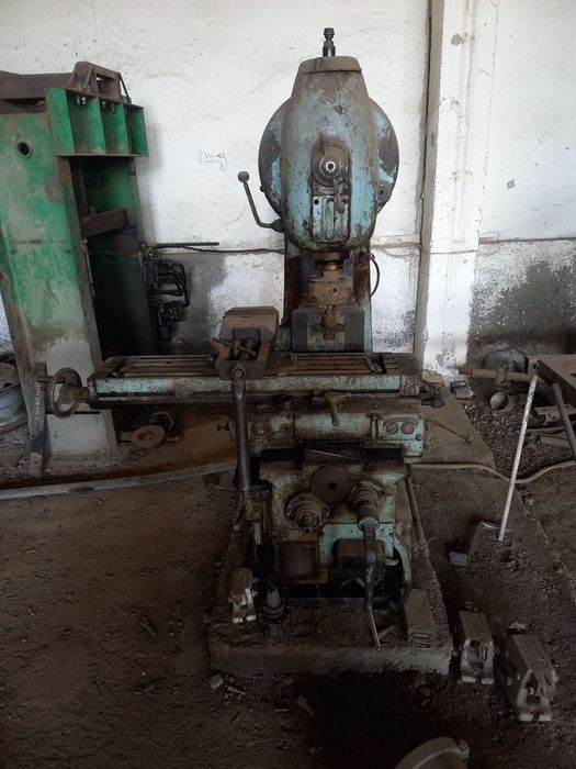 Фрезерный станки