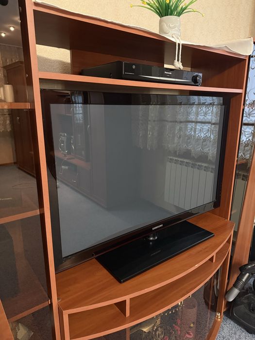 Плазменный телевизор Samsung