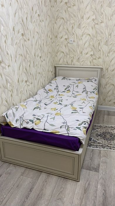 Продается кровать 2 шт, 200/90 размер