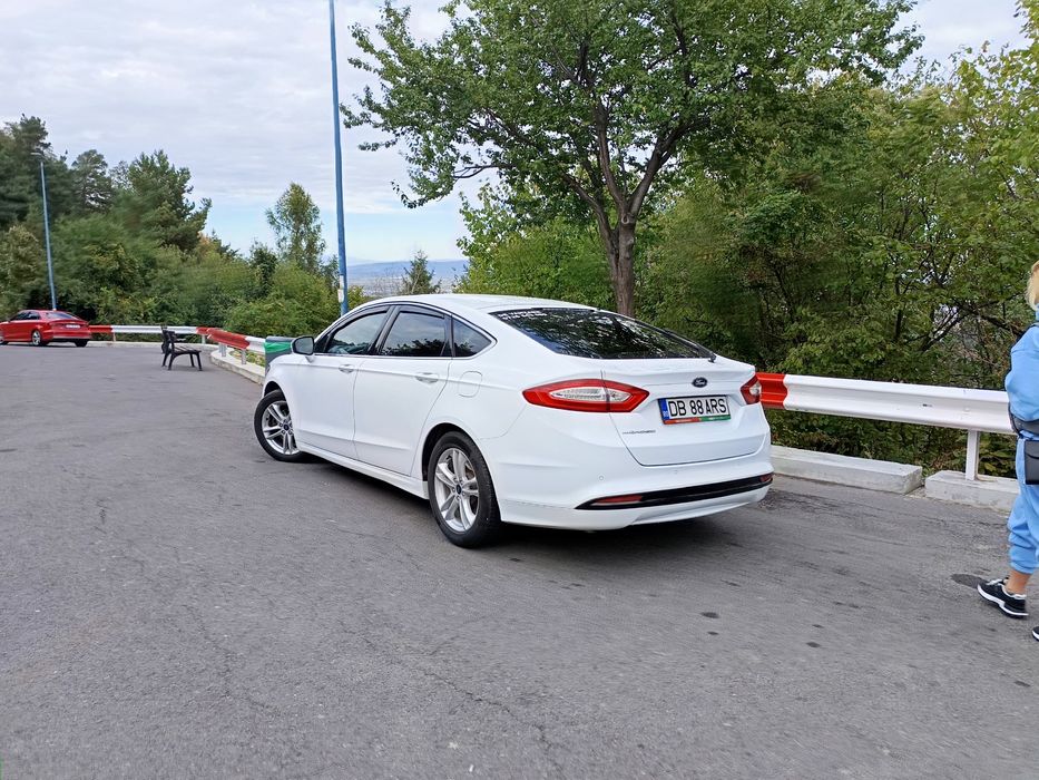 Vând Ford Mondeo mk5