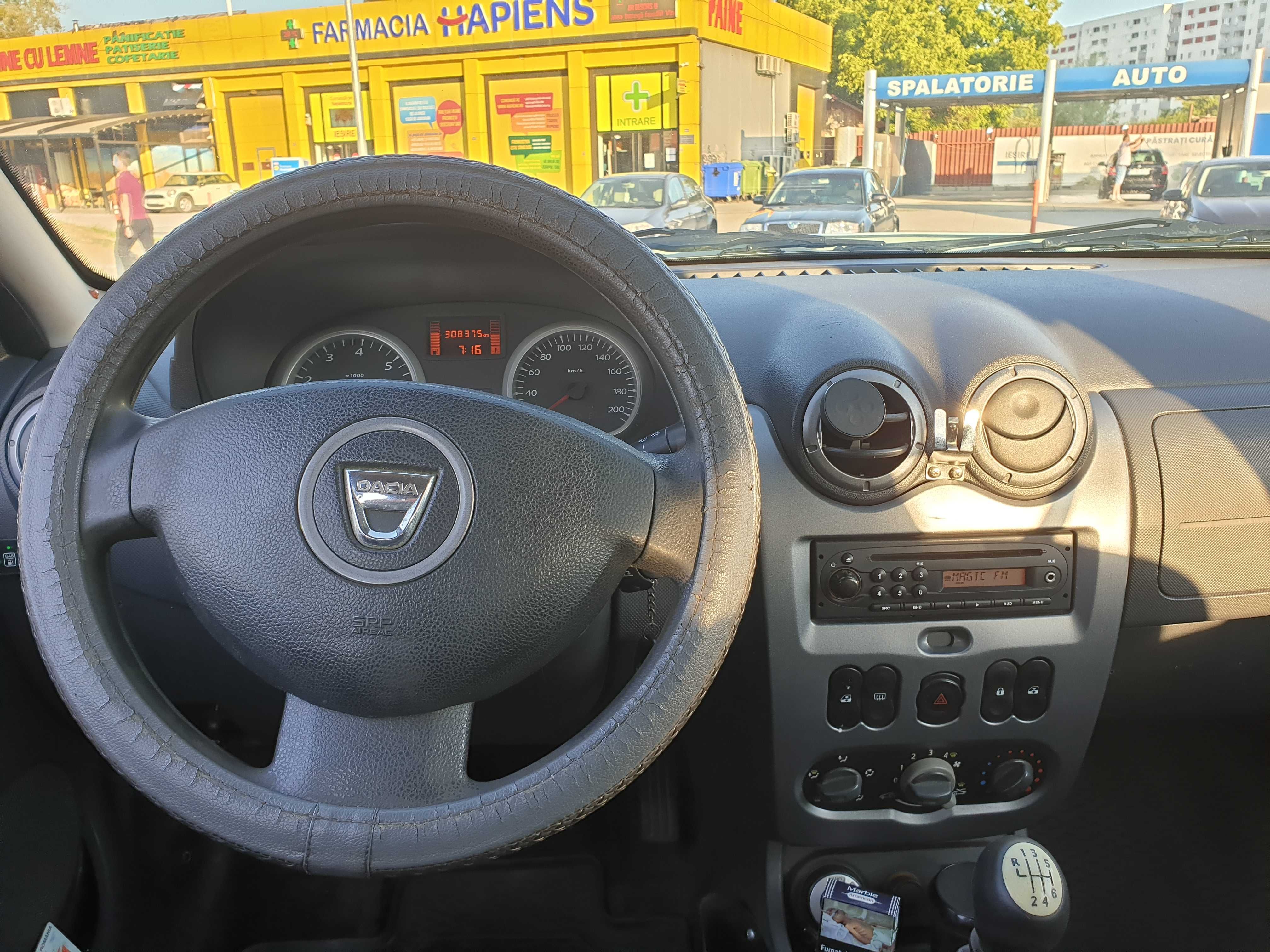 Dacia Duster 2011 1.6 /16valve de vanzare