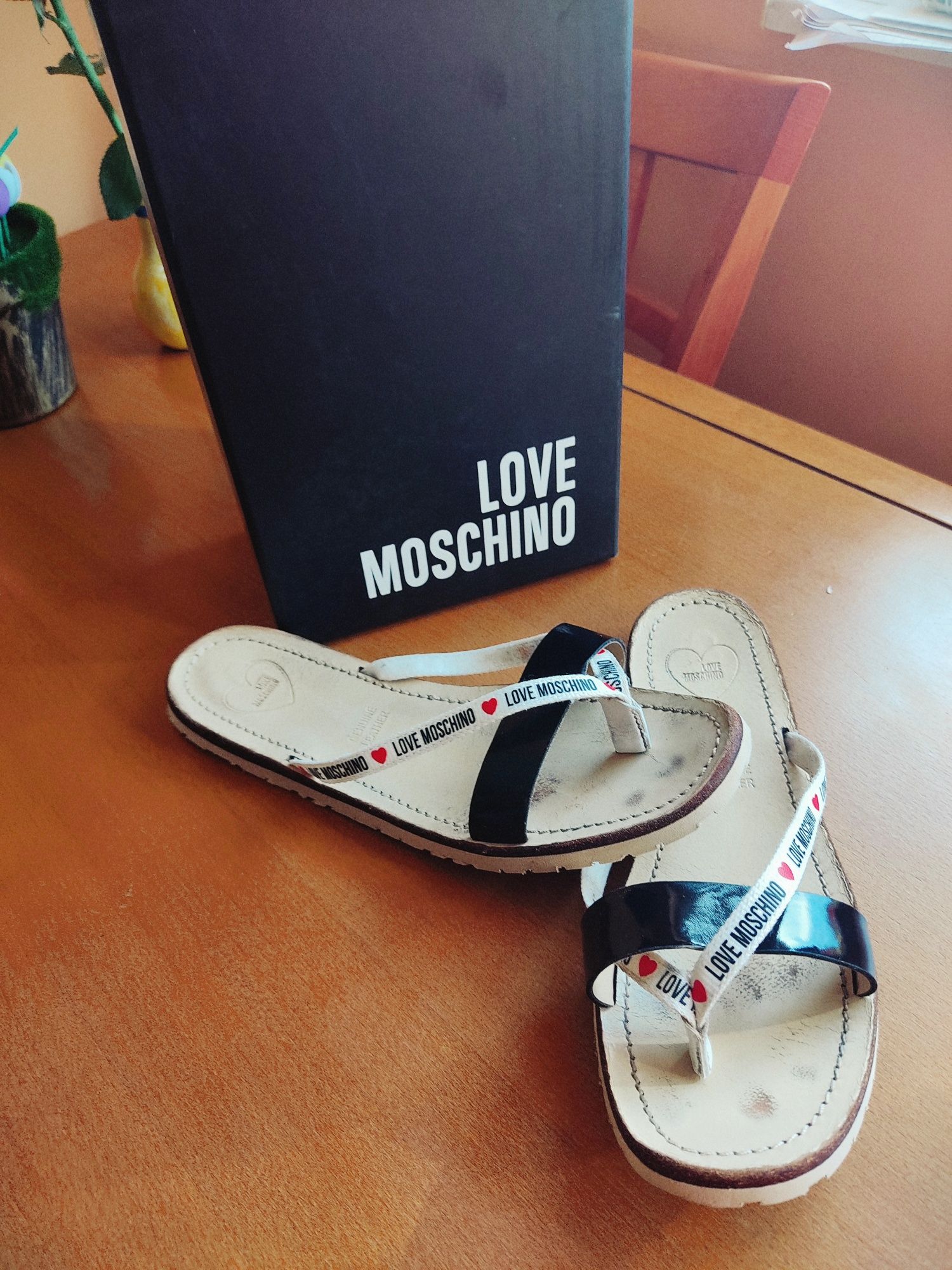 Love Moschino дамски чехли