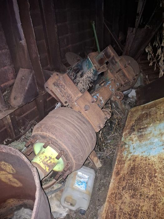 Ось для прицепов