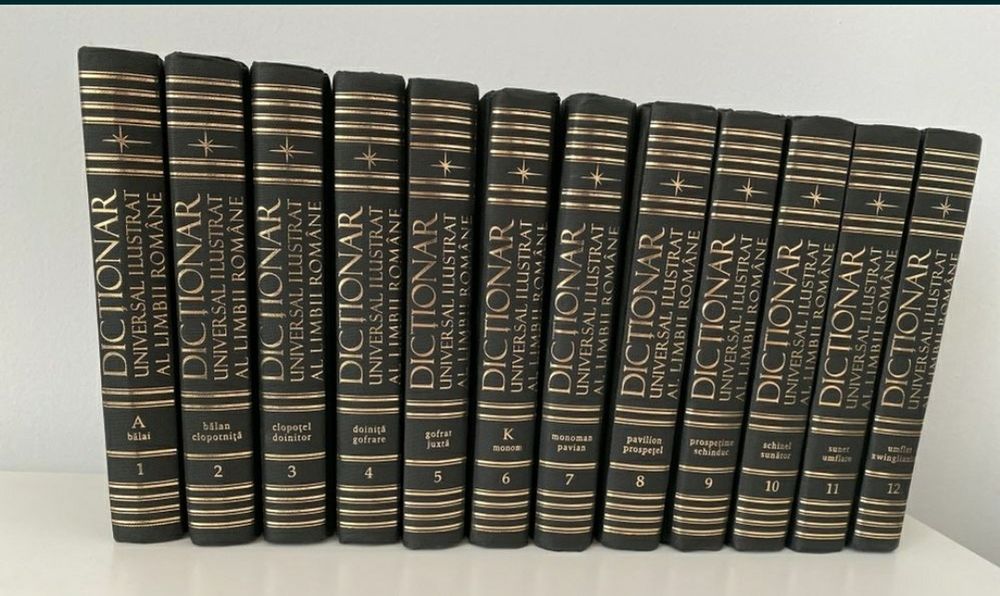 Vand set Dictionar universal ilustrat 12 volume, noi
