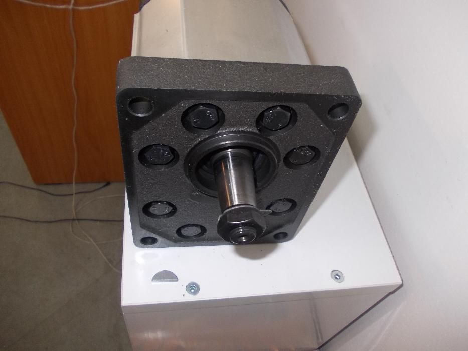 Pompa hidraulica grupul 3 - kit pompa multiplicator turatii