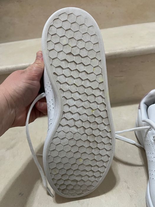 Adidas дамски обувки от естествена кожа