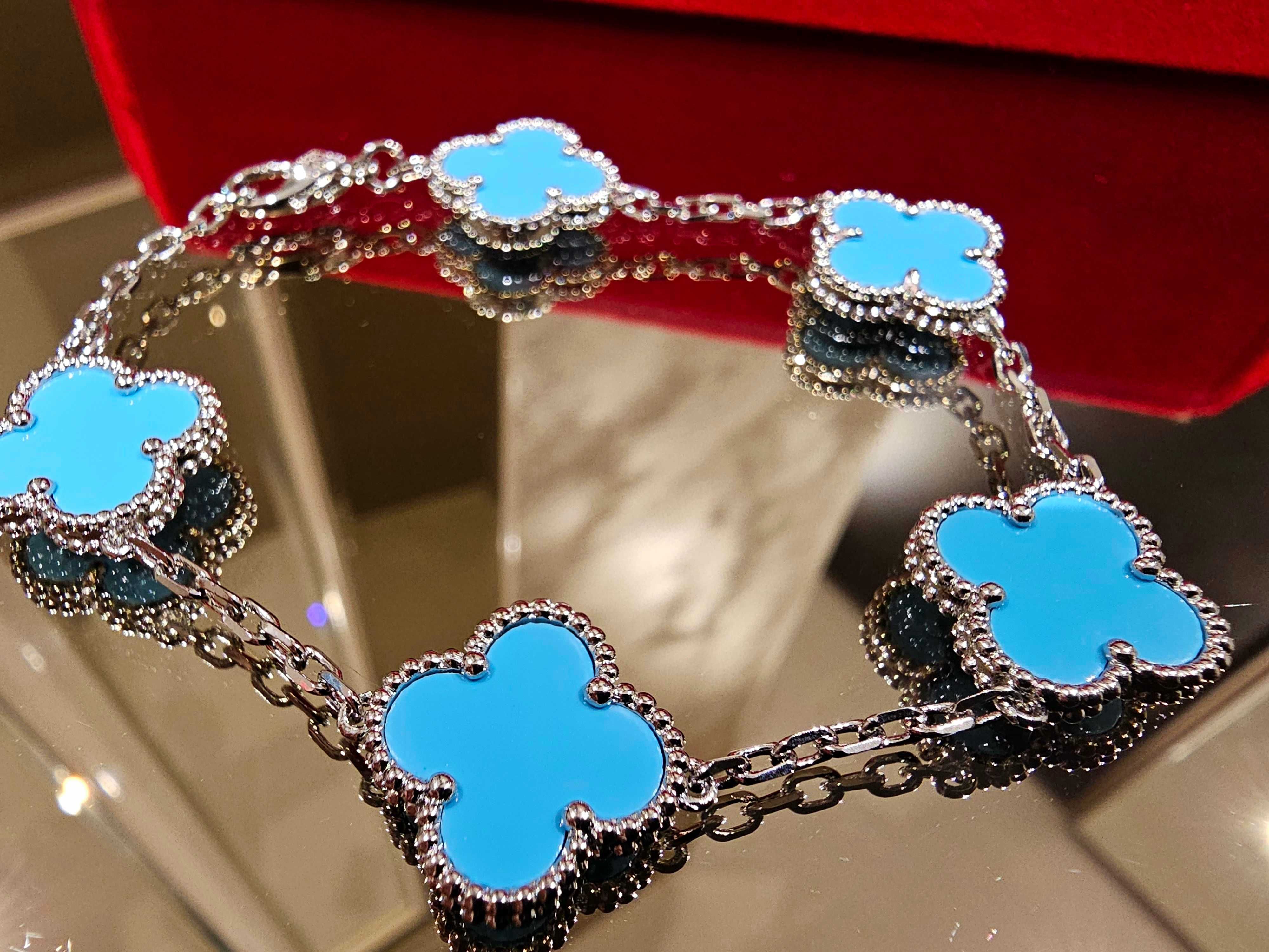 Van Cleef & Arpels VCA Silver Turquoise 5 Motif Alhambra Дамска Гривна