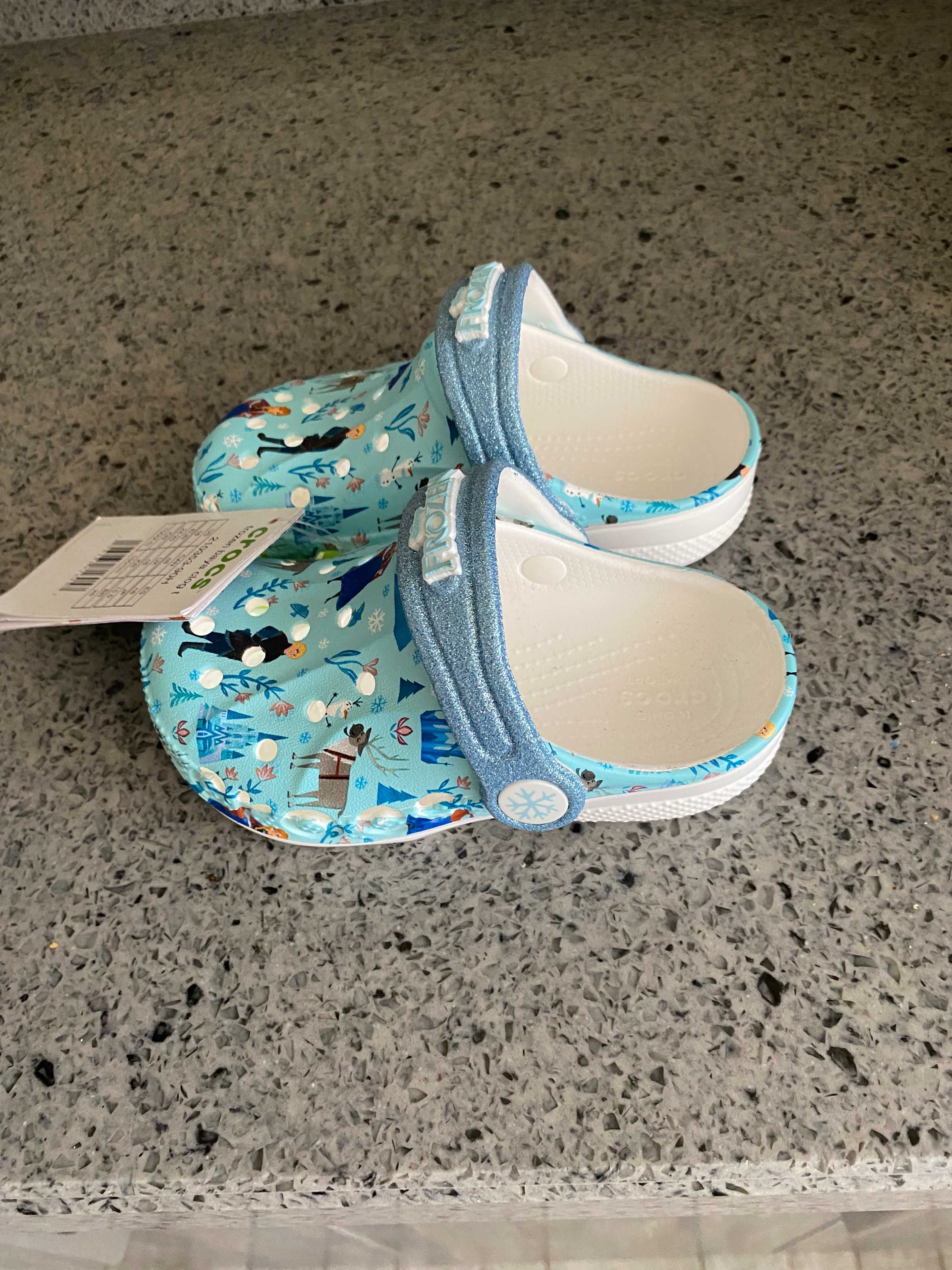 Новые Crocs для девочки 4-5 лет