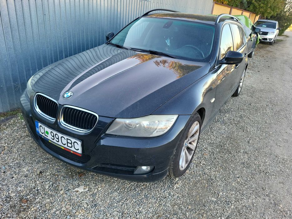 Vand BMW seria 3 e91,318d an 2010 motor defect/avariat,cauciucuri noi