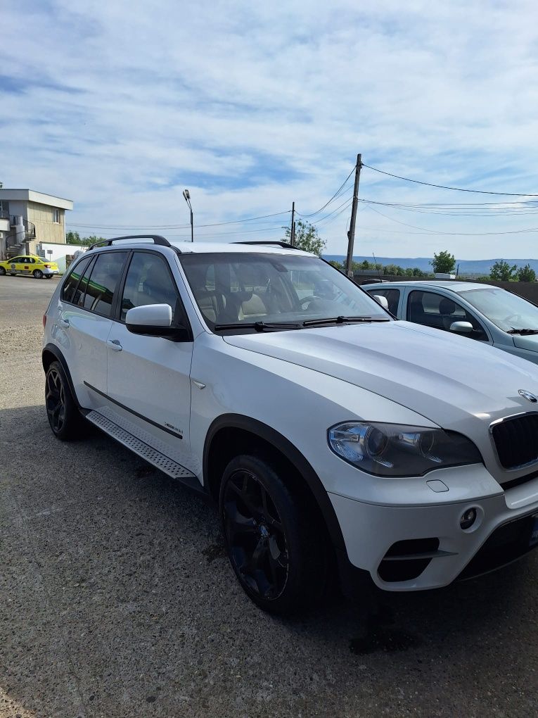 BMW X5 3.0  2011