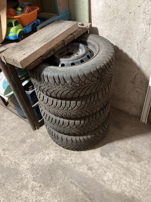 Зимние колеса 195/65 R16