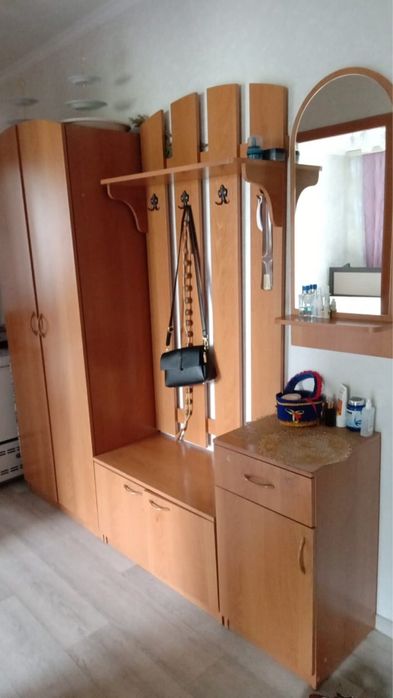 Продам мебель для прихожей комнаты
