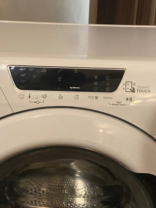 Mașină de spălat Candy – aproape nouă