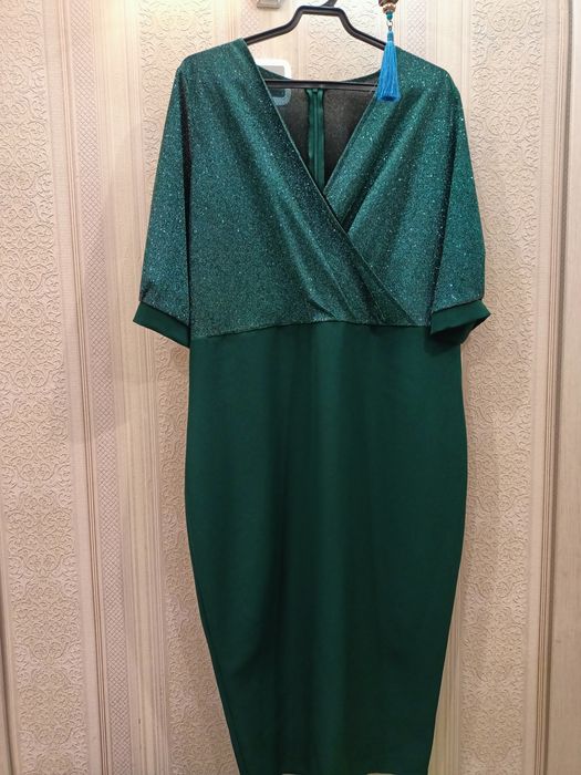 Срочно платье женское сшитое на заказ