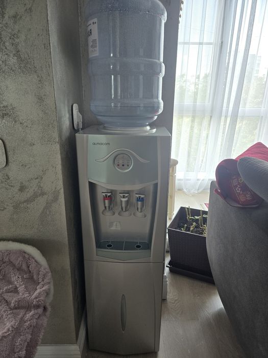 Продам куллер(диспенсер) для воды