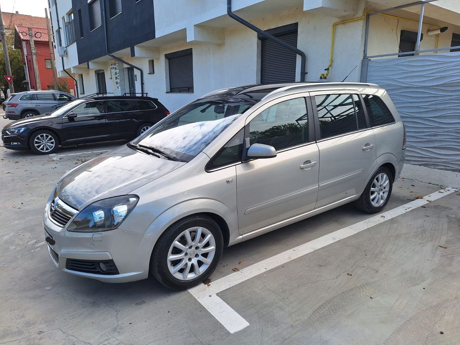Opel Zafira 1.9 cdti Full cu Panoramic