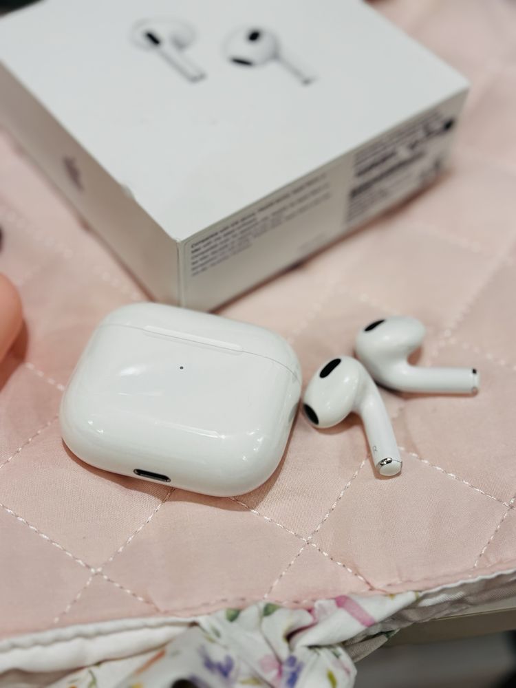 Apple Air Pods 3rd generation