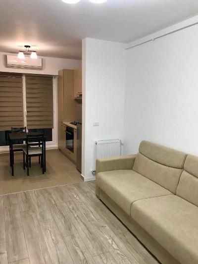 Inchiriez apartament