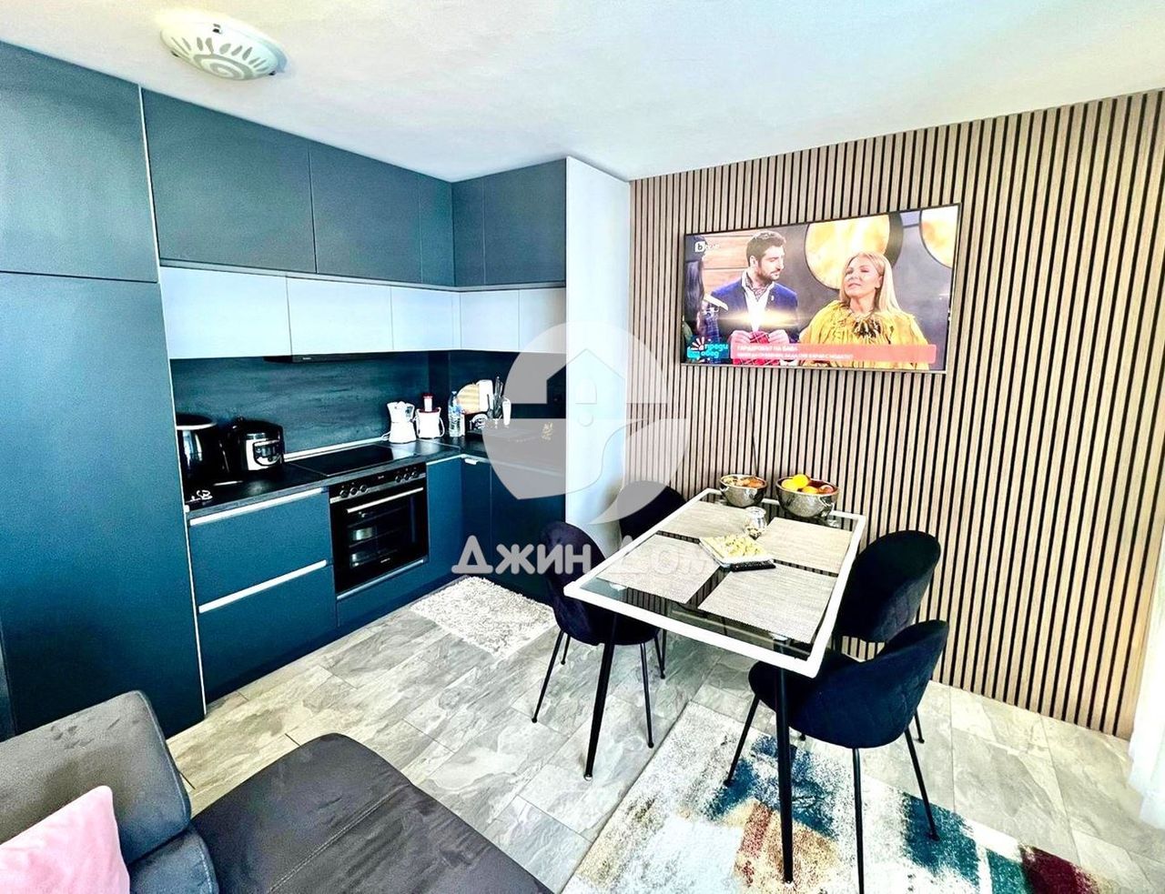 Продава се Тристаен апартамент в с. Кошарица, Област Бургас - 95 кв.м за 1048 €/кв.м - Снимка #1