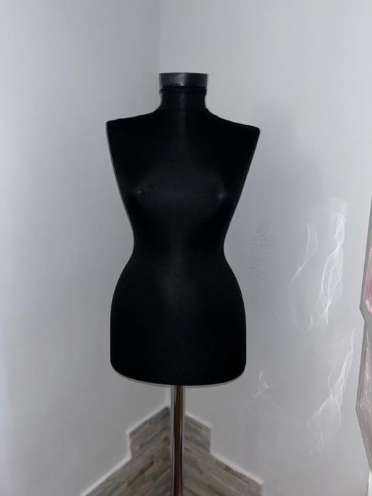 Manechine mireasa și mire