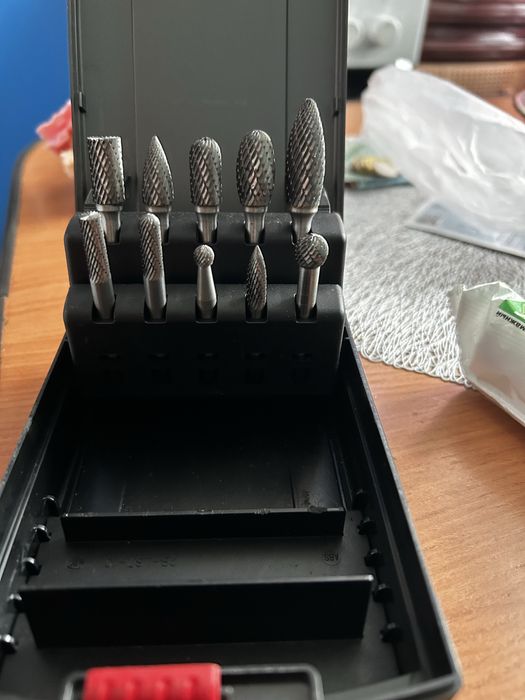Продам набор фрез,новые