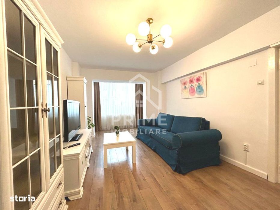 De Vanzare, Apartament 3 Camere, 73 Mp - Etaj 2/4 + Parcare - Cetate