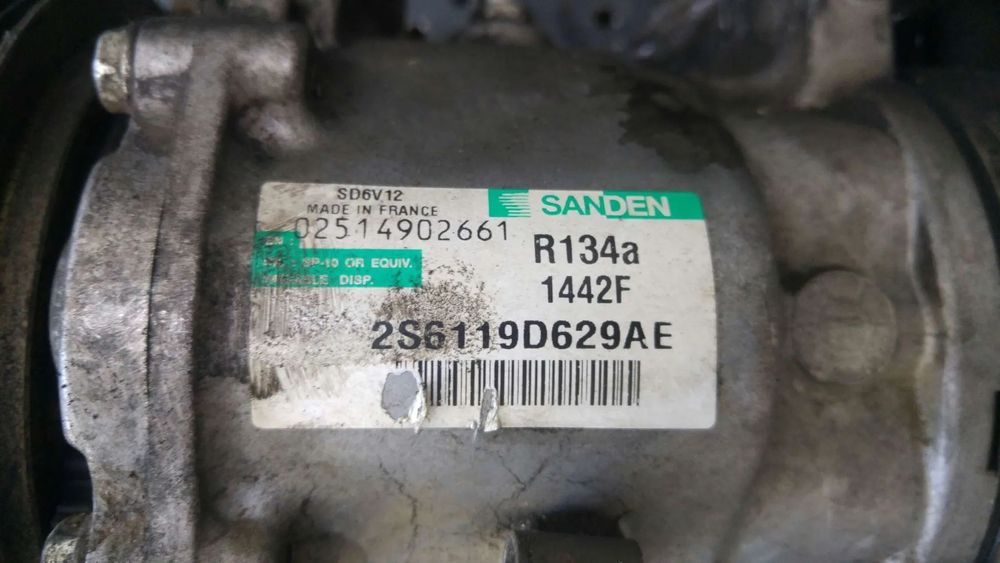 Compresor clima ac 1.4 tdci ford fiesta 5 2s6119d629ae