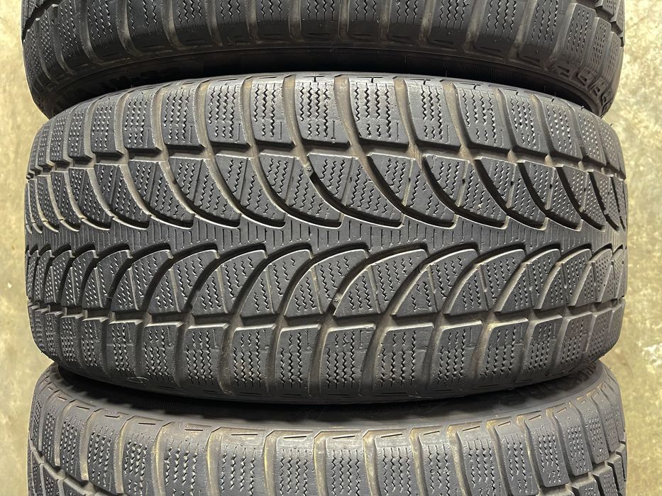 Set Anvelope Cauciucuri M+S 235 45 R18 98V Bridgestone cu Profil 6mm