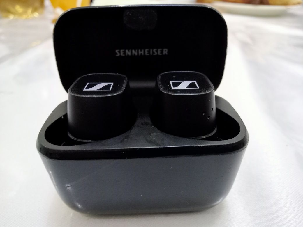 Продается Sennheiser CX 400BT