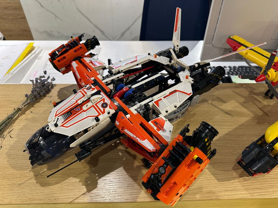 Vand diferite seturi LEGO, originale, complete