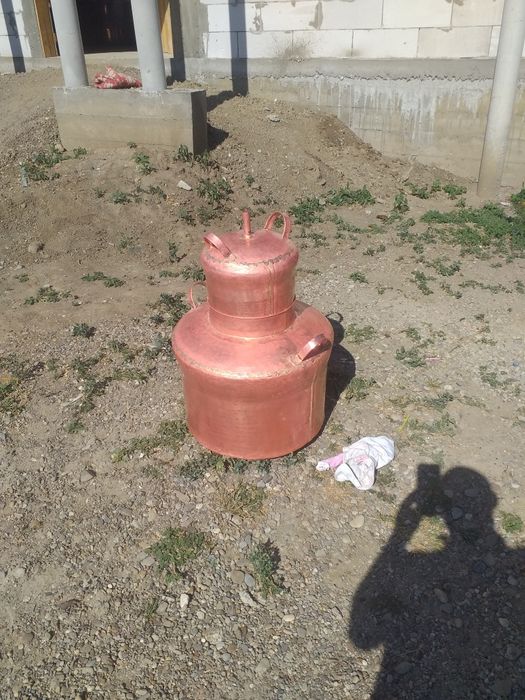 Vând cazan de țuică la 10 găleți cu fundul de 3 mm
