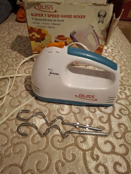 Миксер кухонный, рабочий