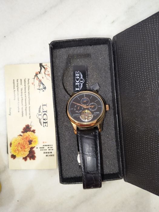 Vând ceas automatic