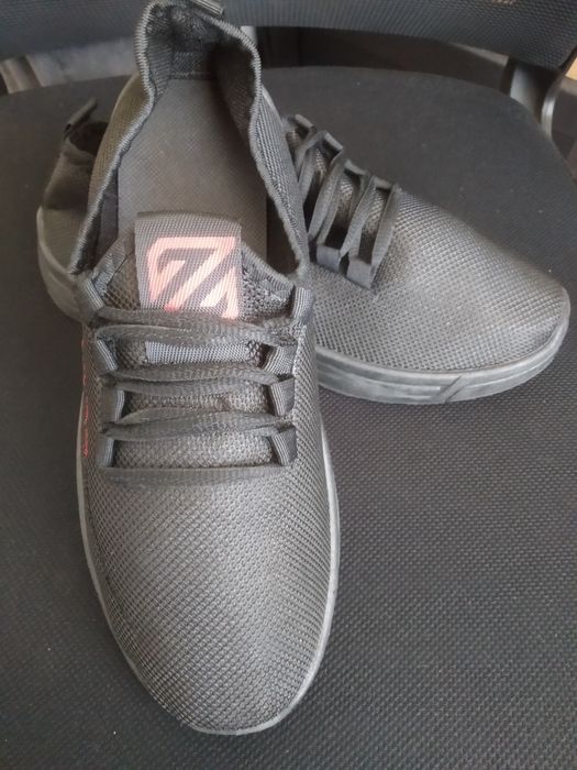 Incaltaminte (adidasi) sport barbati 41