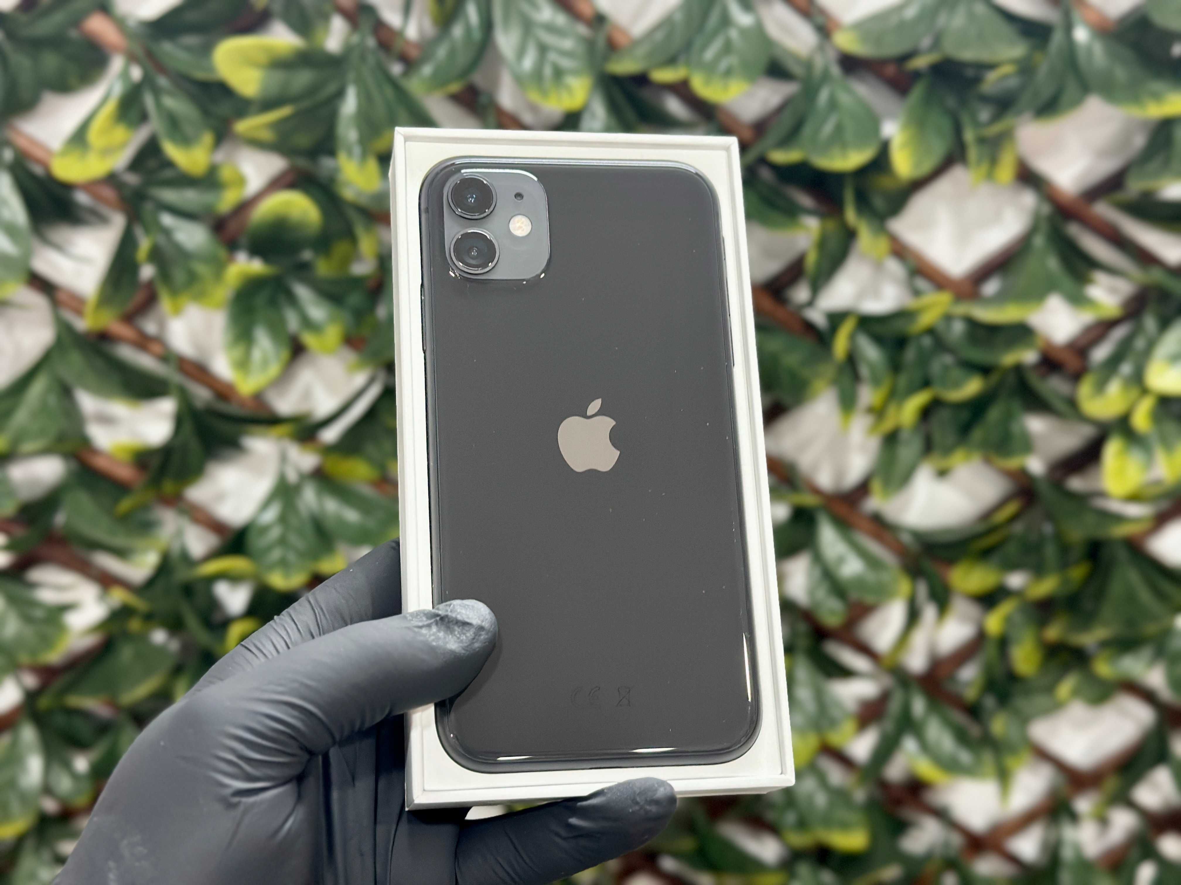 iPhone 11 - 64 GB - Liber de retea - Baterie 100% - Nou - Impecabil