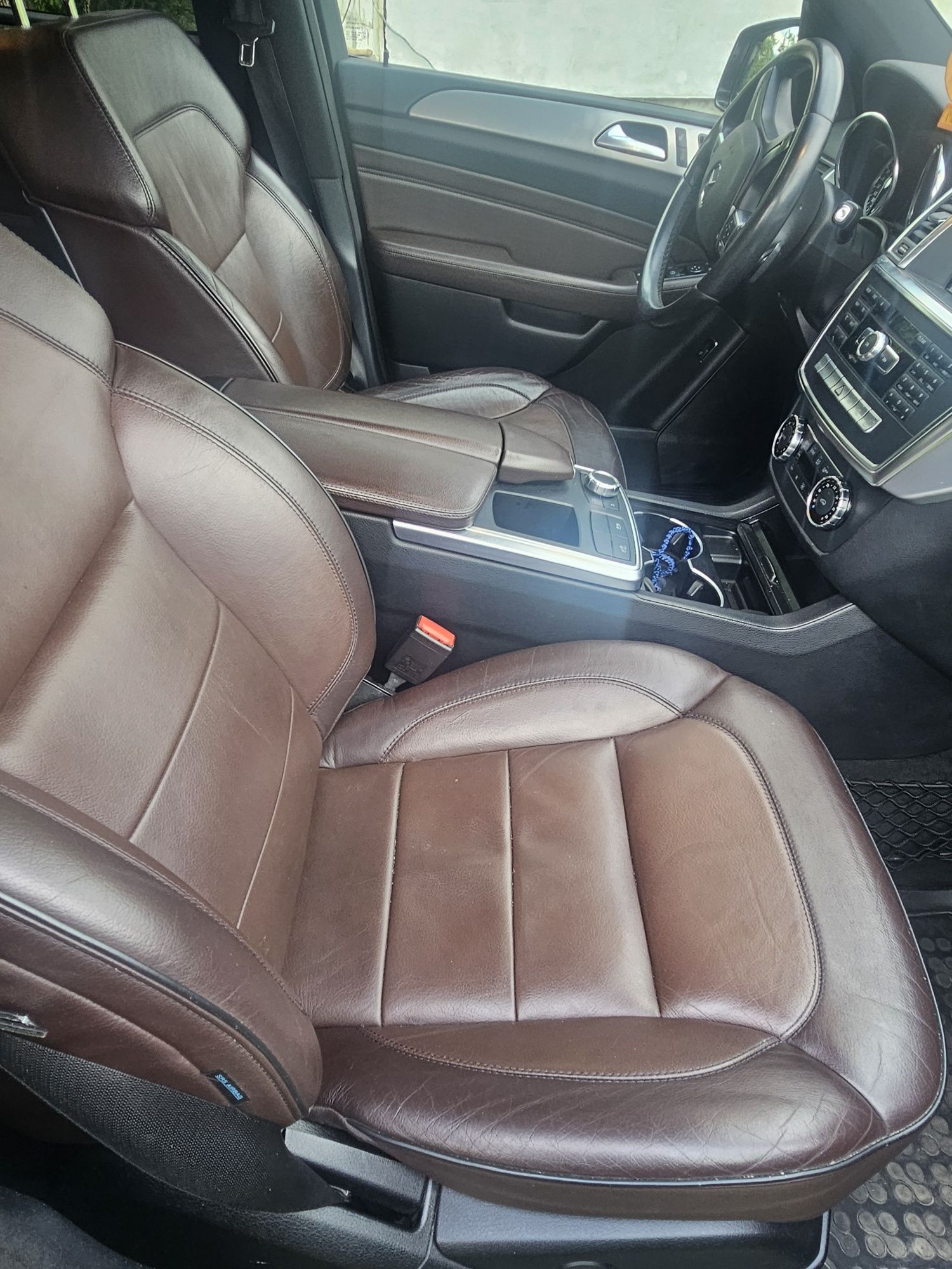 Mercedes ML 350 pachet AMG