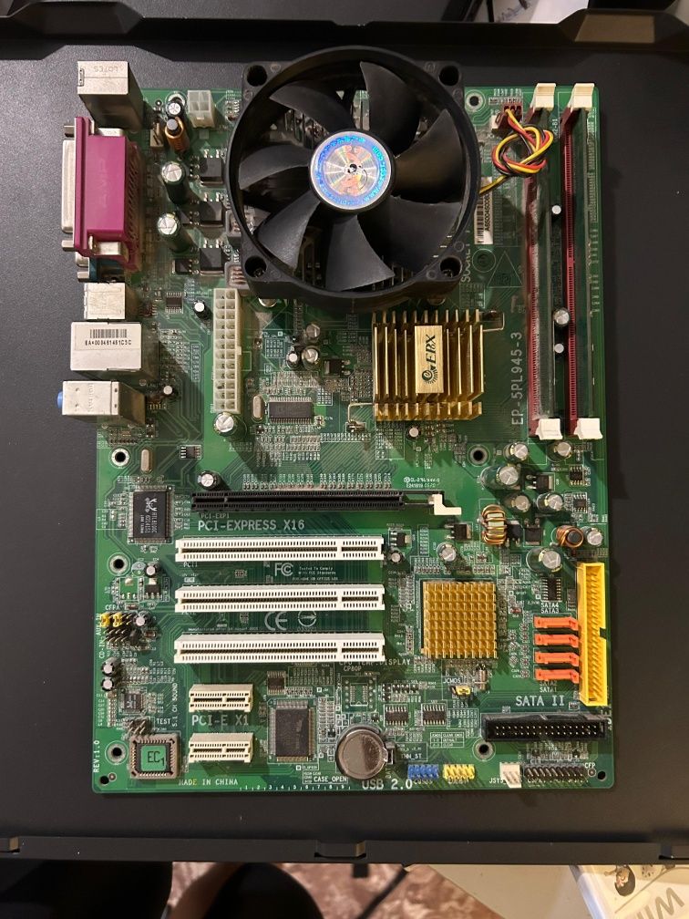 LGA775 материнская плата + Pentium 4 + DDR2 2GB + 80GB IDE HDD