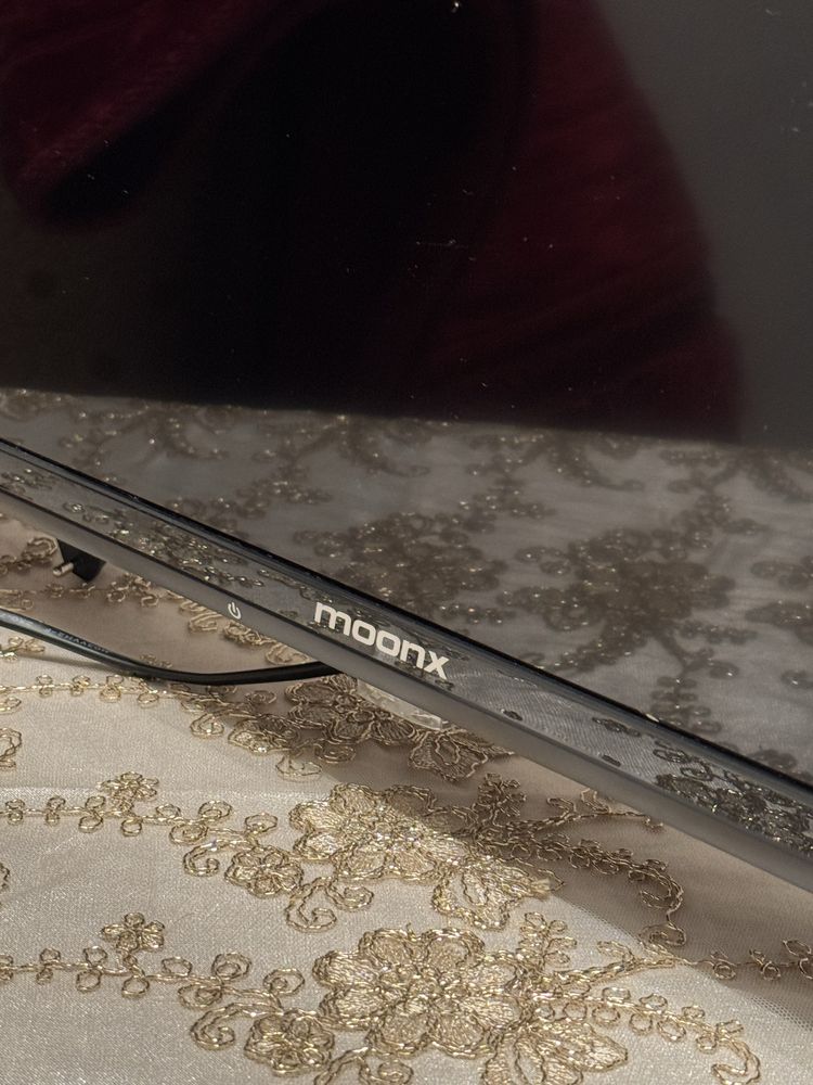 MOONX Tv sotiladi