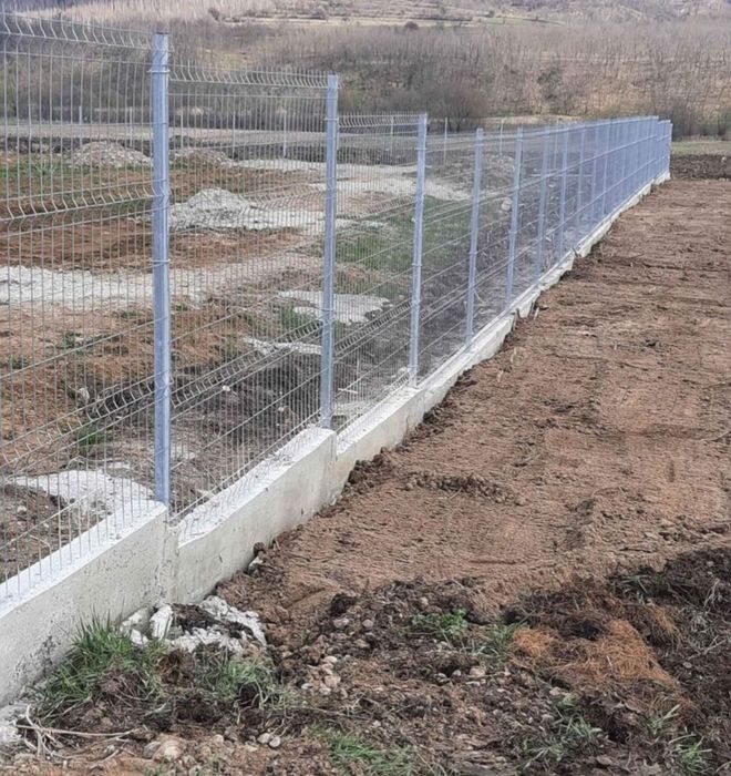 Construim garduri și porți la comanda clientului