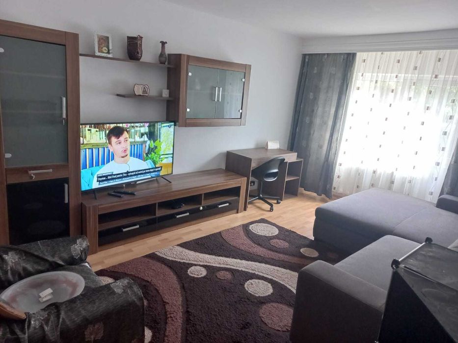 Inchiriez apartament 2 camere Faleza Sud (Poarta 6)