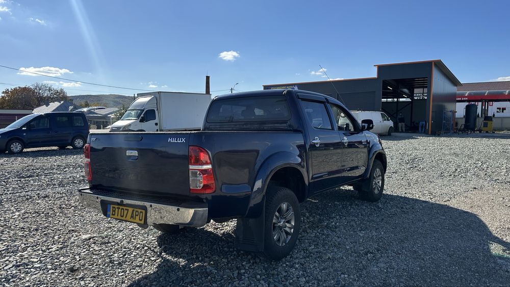 Toyota Hilux 3.0D Automat volan dreapta
