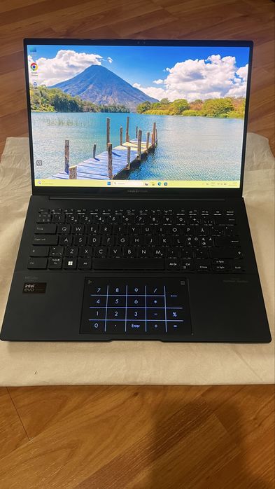 Asus zenbook oled touchscreen