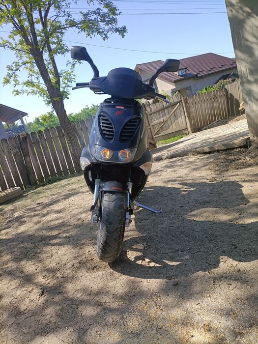 Aprilia SR 50 răcire apă