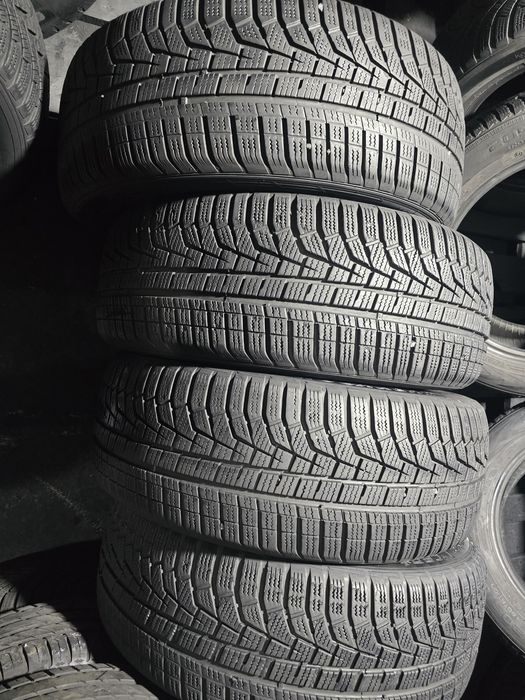 Anvelope 205/55 R17 HANKOOK de iarna